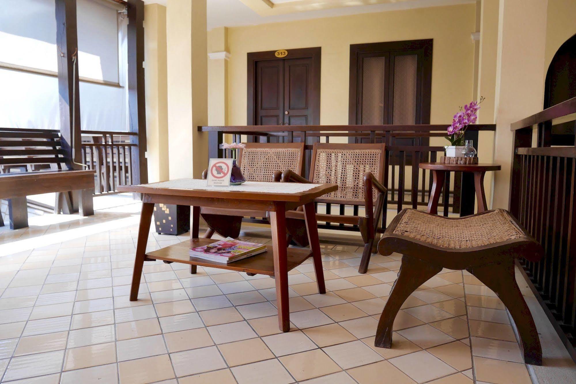 Na Thapae Hotel Csiangmaj Kültér fotó