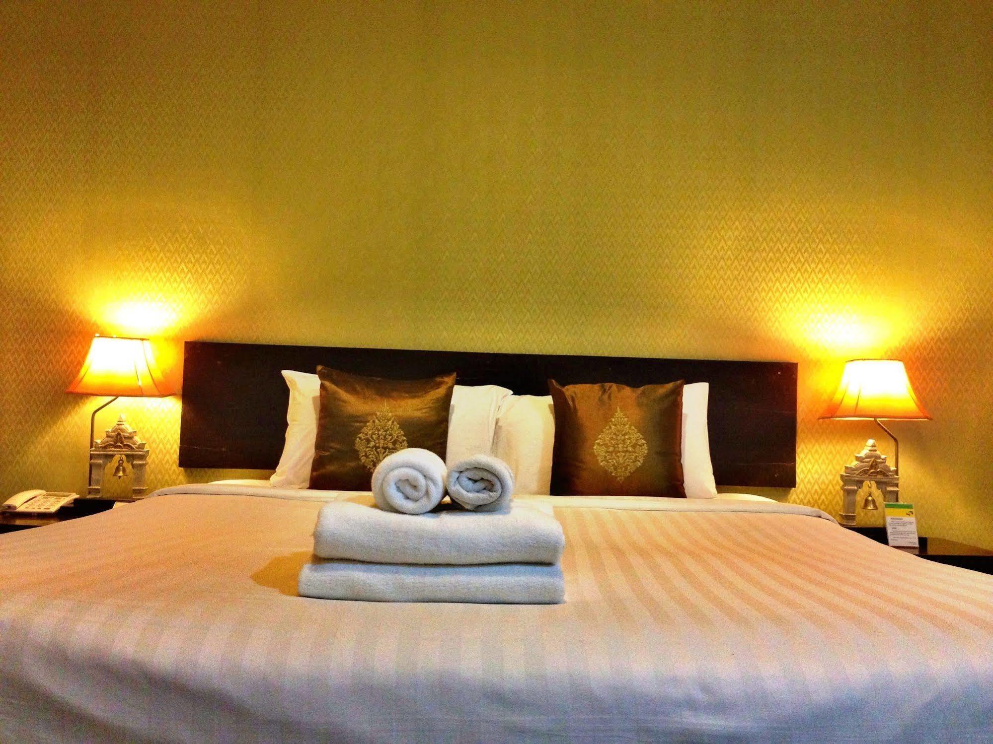 Na Thapae Hotel Csiangmaj Kültér fotó